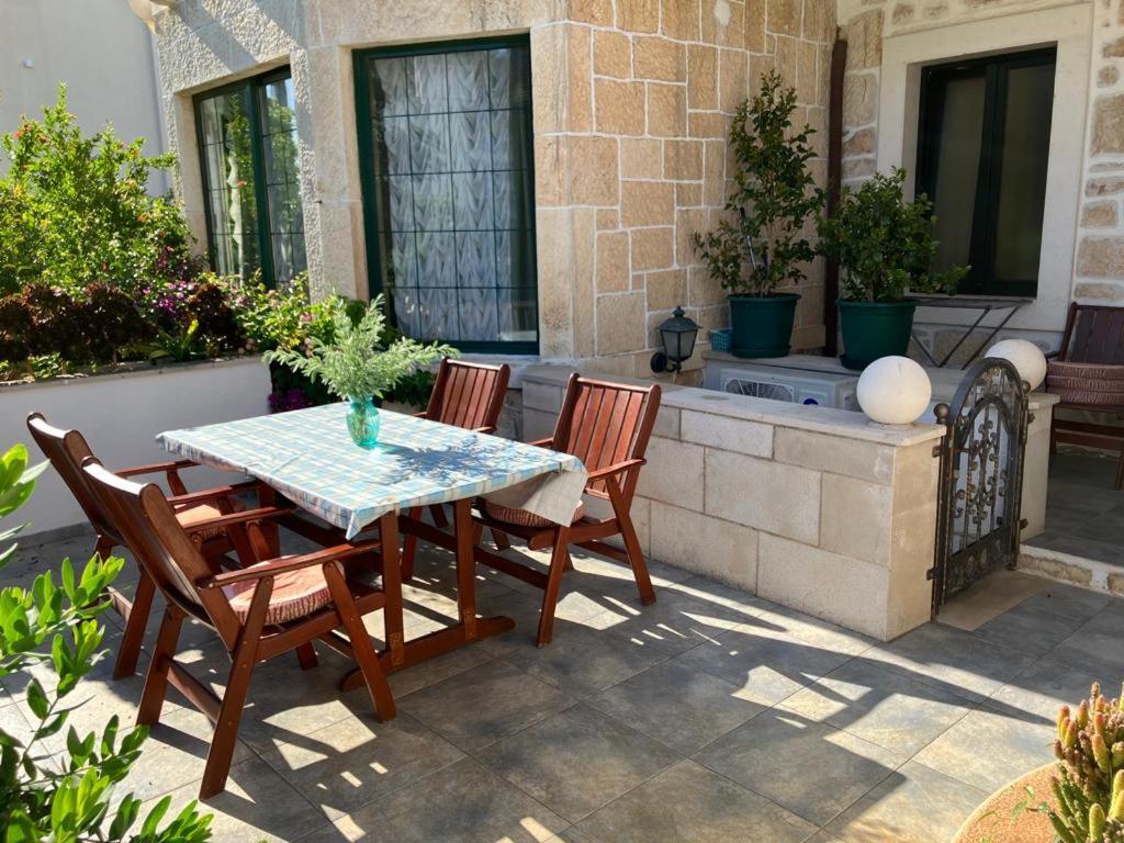 Apartments Villa Domus Marini Hvar Town Buitenkant foto