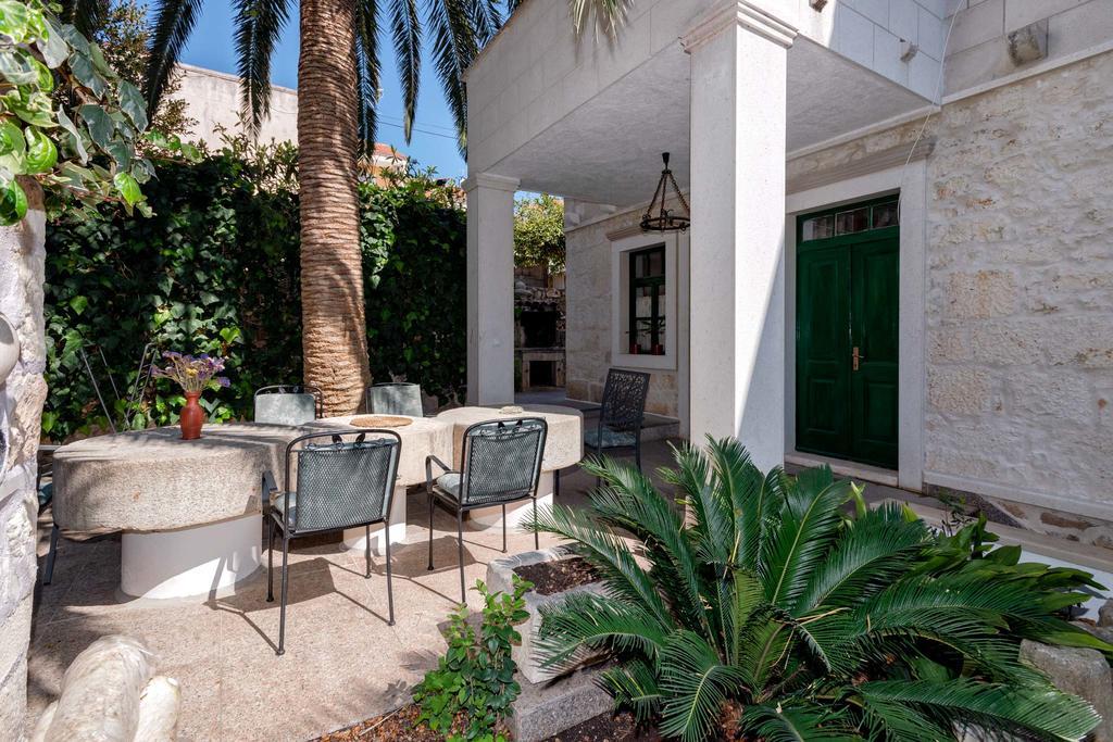 Apartments Villa Domus Marini Hvar Town Buitenkant foto
