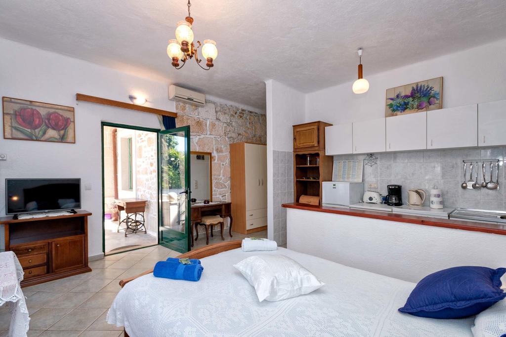 Apartments Villa Domus Marini Hvar Town Buitenkant foto