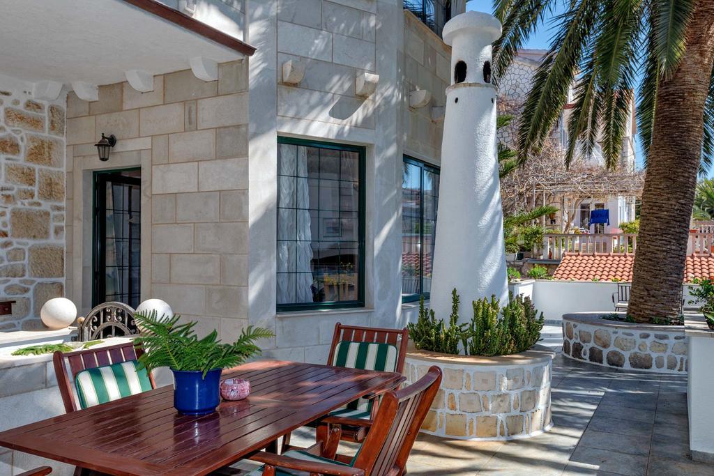 Apartments Villa Domus Marini Hvar Town Buitenkant foto