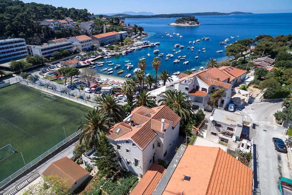 Apartments Villa Domus Marini Hvar Town Buitenkant foto